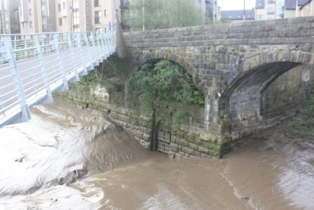 Sluice gate